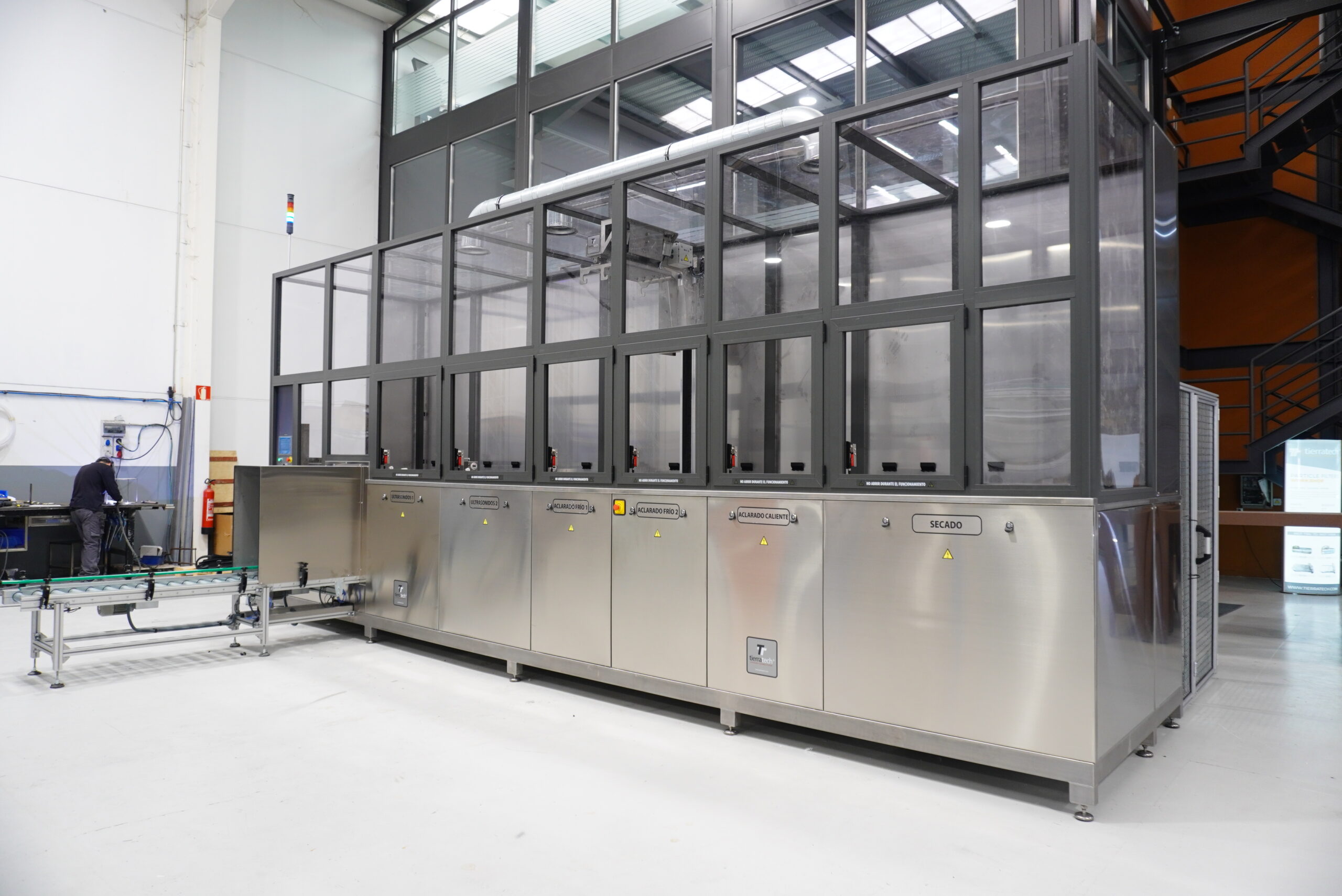 Équipement à ultrasons industriel 6 cuves 260L​