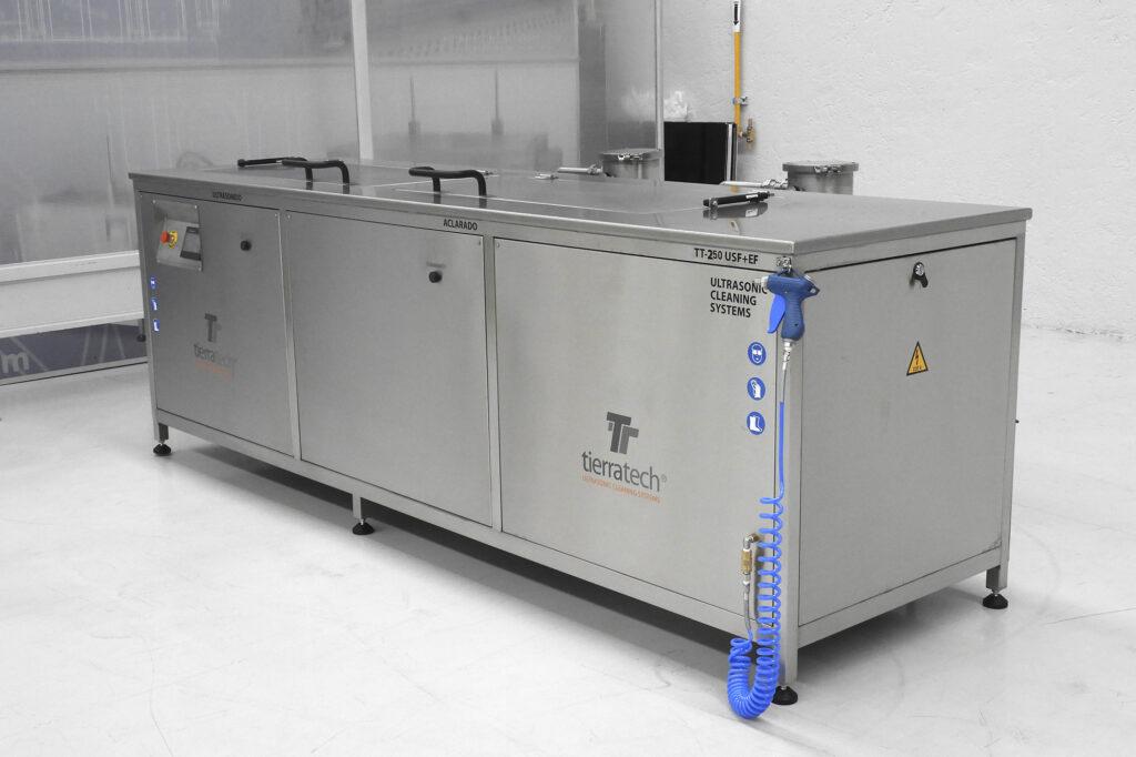 Ultrasonic cleaning equipment 2 tanks 250 L