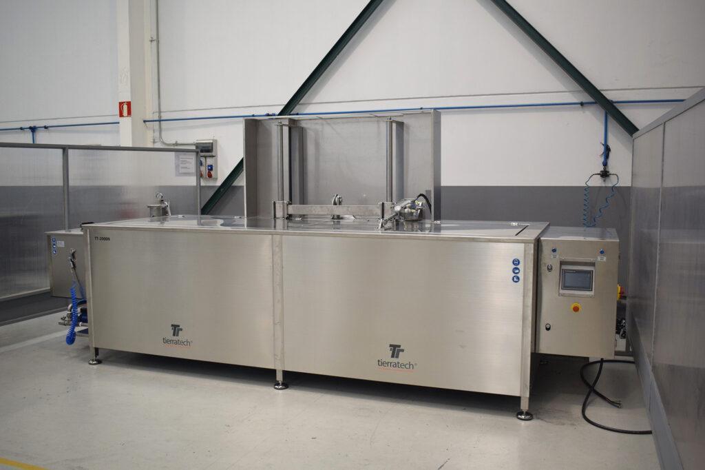 Ultrasonic cleaning equipment 2000 L