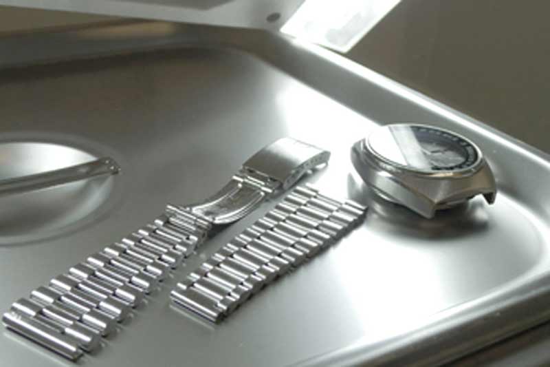 Ultrasonic jewellery cleaner