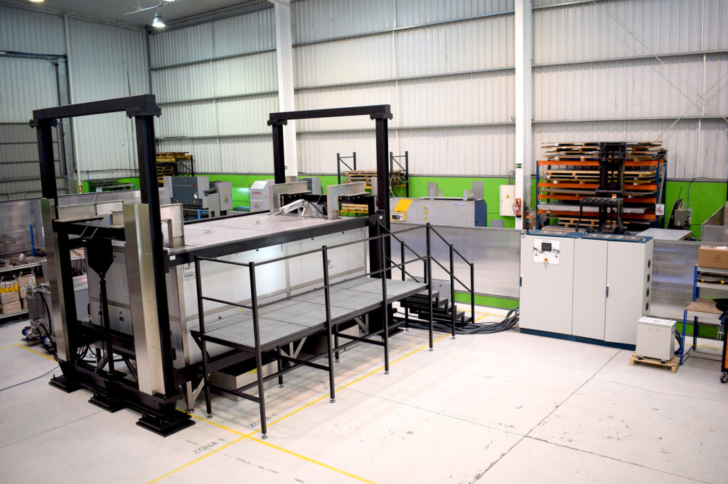 Ultrasonic Cleaning Machine for Naval Industry, TT-8000H 6 TT-8000H – Ultrasonic Cleaning Machine for Naval Industry