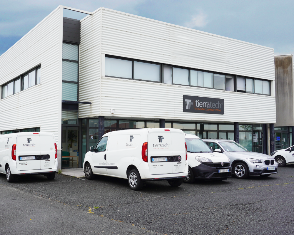 Company 9 nave fnracia